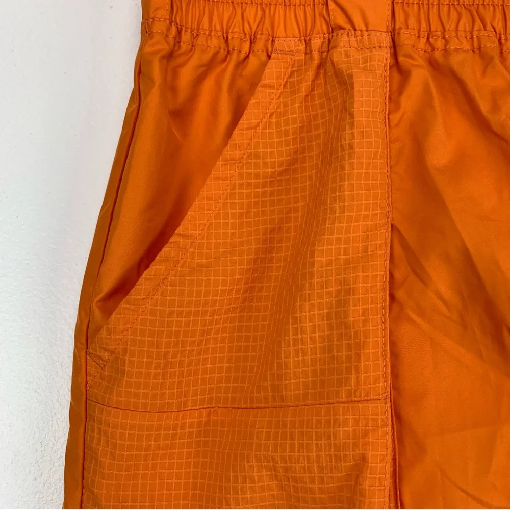 Nike Womens Black Swoosh Polyester Woven Shorts Orange Rip Stop CJ3807806 Size M